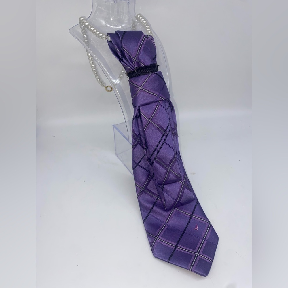 “Breast Cancer Awareness” Pearl Tie